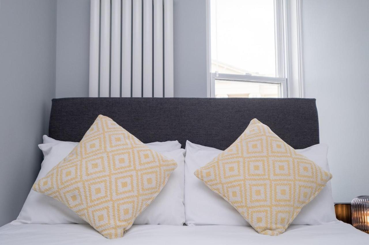 Modern Apartments With Sea Views, Steps From Brighton Beach & The Royal Pavilion Bagian luar foto